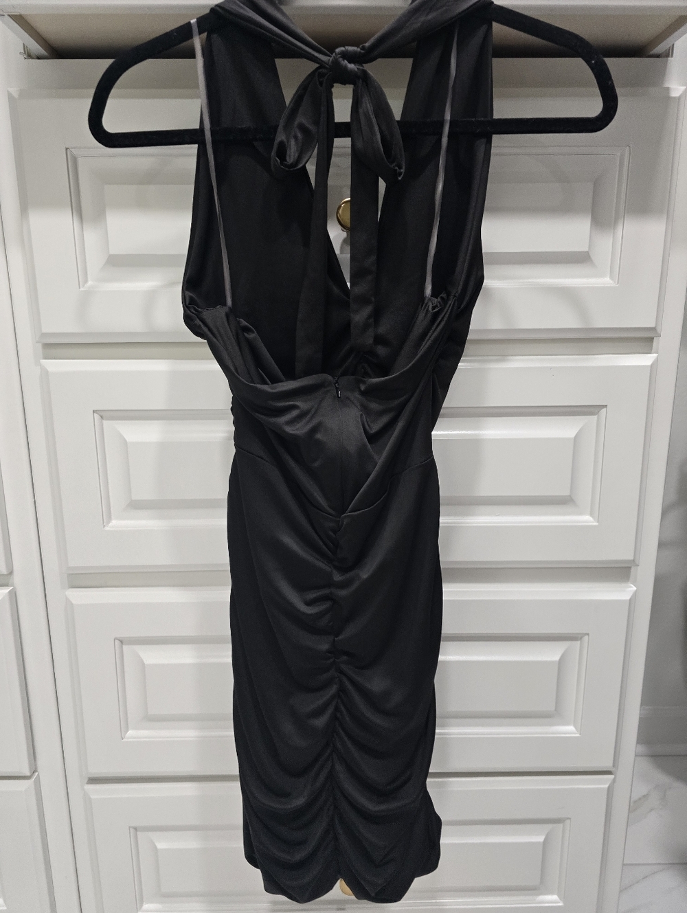 Black Ruched Halter Dress - Women - Picture 2 of 8